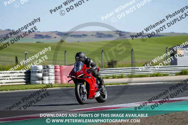 Circuito de Navarra;Spain;event digital images;motorbikes;no limits;peter wileman photography;trackday;trackday digital images